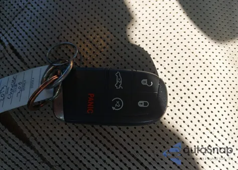 2013 Chrysler 300 Motown из США, поврежденный, VIN 2C3CCAAG1DH697819